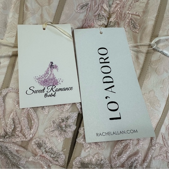 LO’ ADORO Nude Blush Corset Bodice Brocade Elegant Lace Wedding Dress - Picture 6 of 16